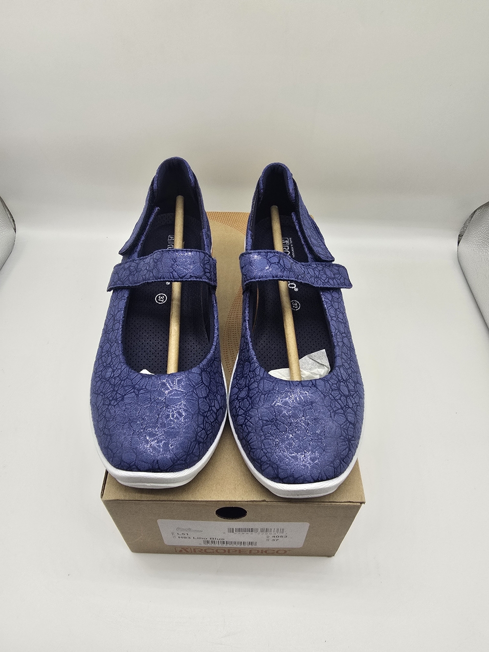 A'rcopedico Loafers - Picture 2 of 7